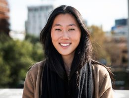 Marie, professeur d'anglais au collège et lycée à Chartres